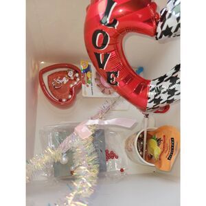 Heart shaped balloon or light up heart